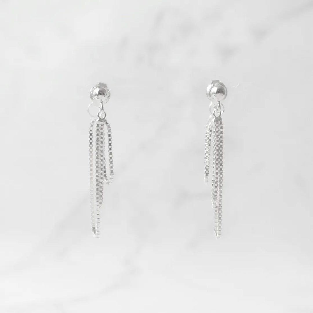 トリプルチェーン ダングルピアス（シルバー925）｜SMUK公式通販