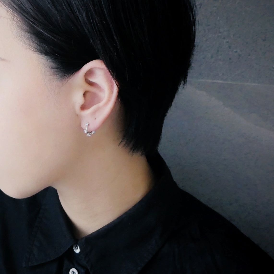 【SE220801】 Sterling Silver Huggie Earrings
