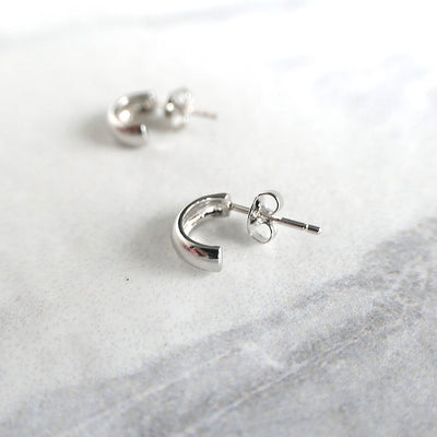 【CS200605】 Sterling Silver Huggie Earrings