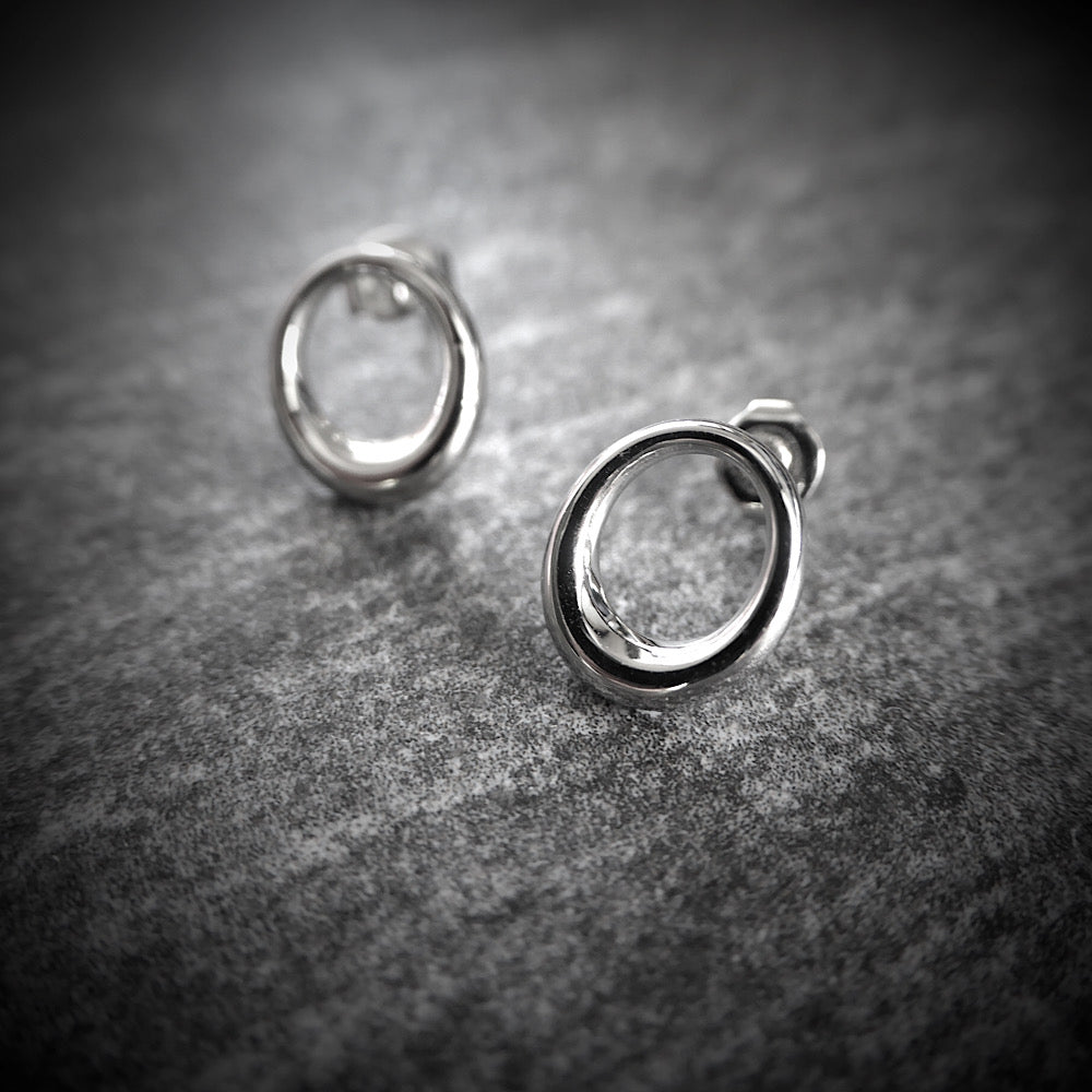 【SE210801】 Sterling Silver Stud Earrings
