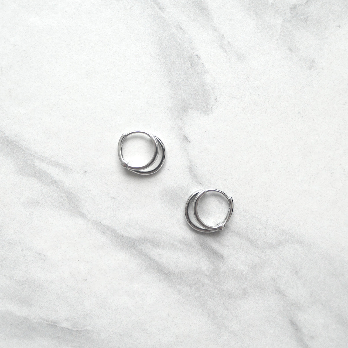 【SE230202】Sterling Silver Hoop Earrings
