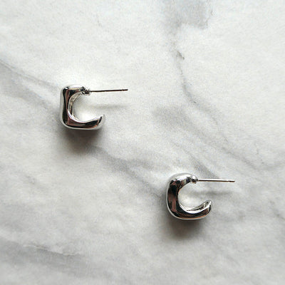 【CS200308】 Sterling Silver Huggie Earrings