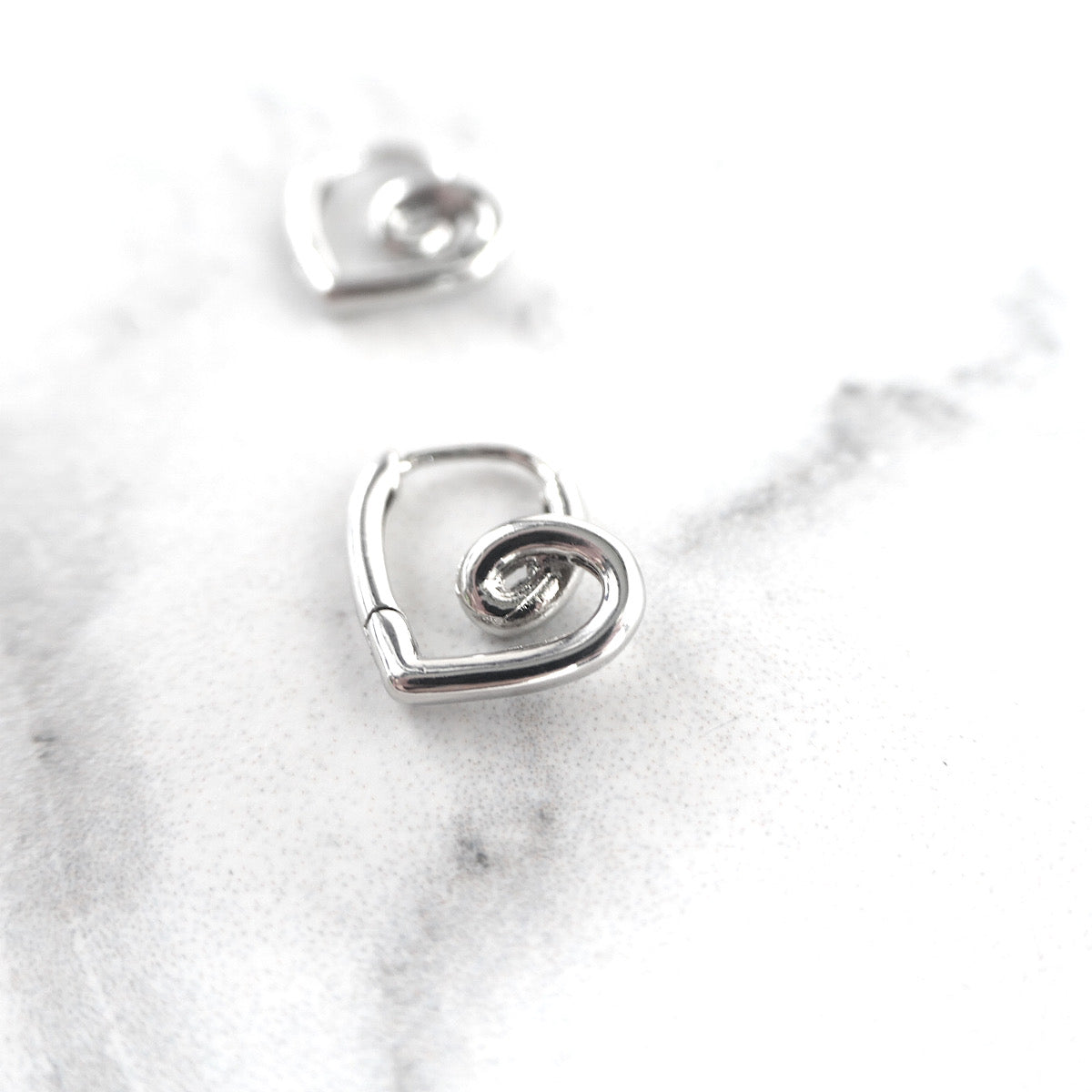 【SE221110】Sterling Silver Hoop Earrings
