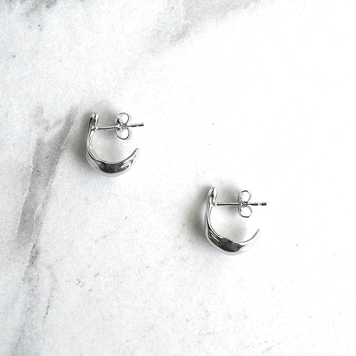 【CS201009】 Sterling Silver Huggie Earrings