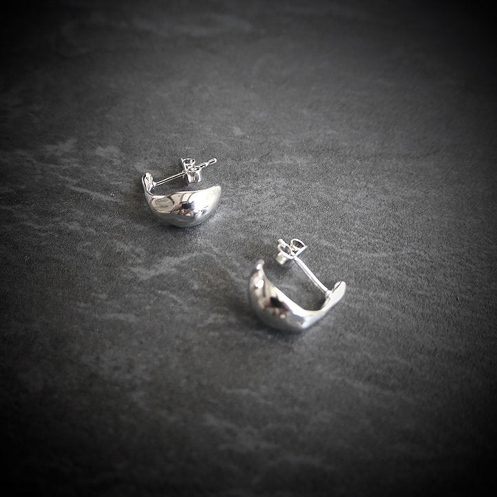 【CS201009】 Sterling Silver Huggie Earrings