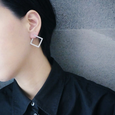 【CS191002】 Sterling Silver Stud Earrings