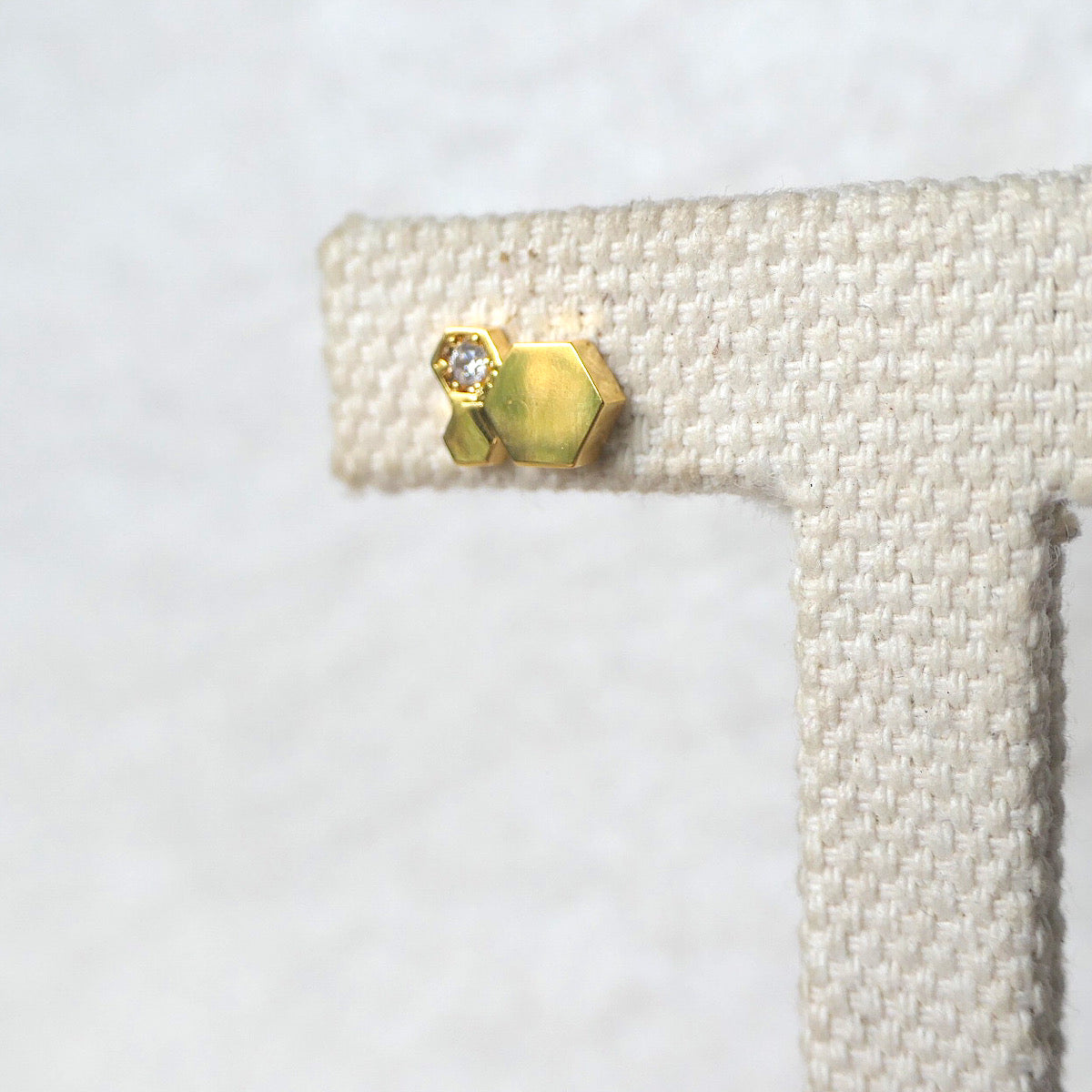 【GE220209】Gold Vermeil Stud Earrings
