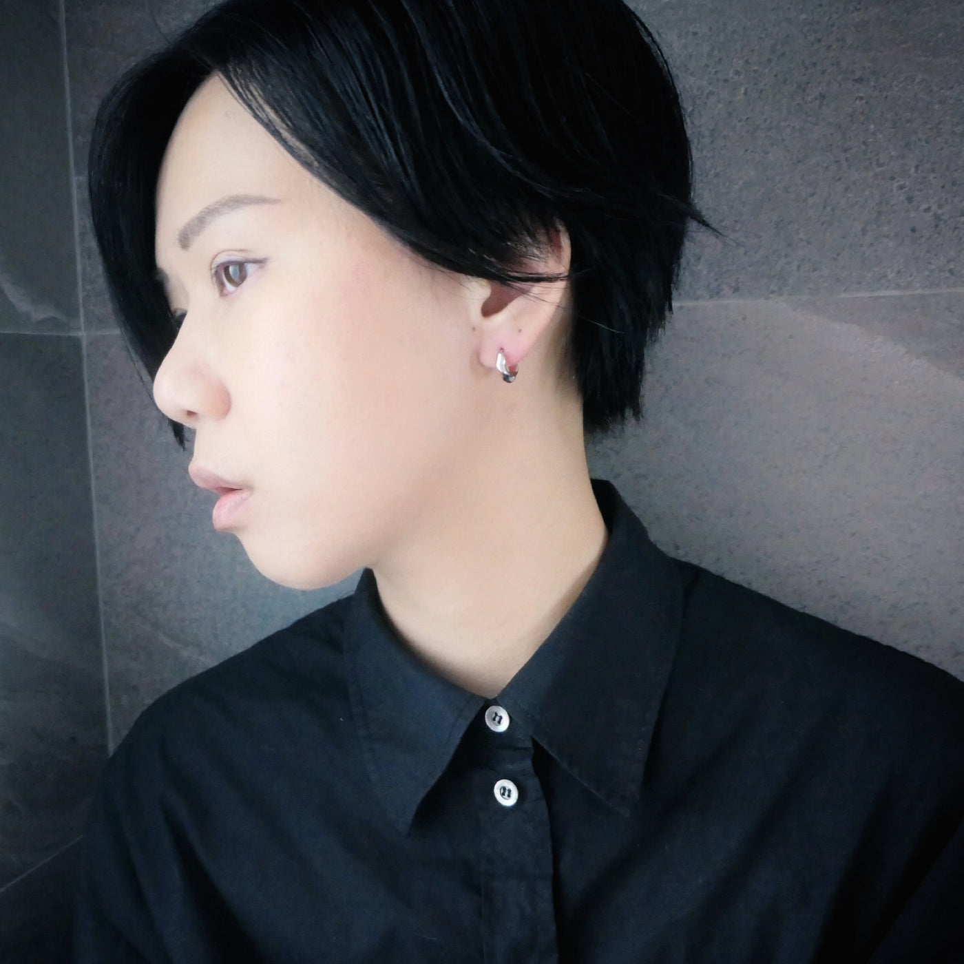 【CS191011】 Sterling Silver Huggie Earrings