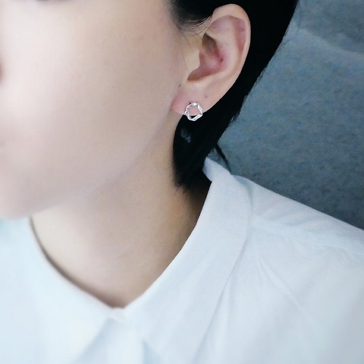 【CS201205】 Sterling Silver Stud Earrings