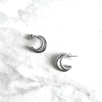 【SE211102】 Sterling Silver Hoop Earrings
