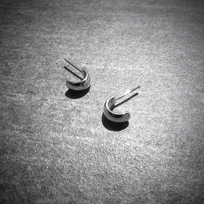 【CS201211】 Sterling Silver Huggie Earrings