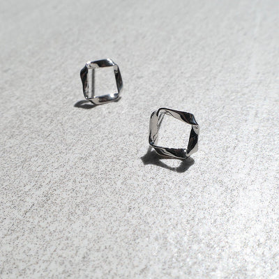 【CS201205】 Sterling Silver Stud Earrings