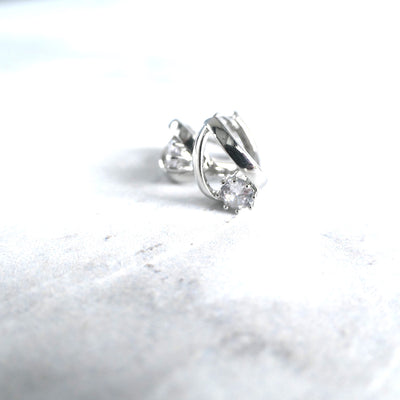 【SE220803】 Sterling Silver Huggie Earrings
