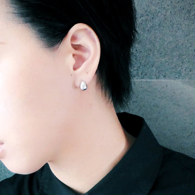 【SE221102】Sterling Silver Stud Earrings
