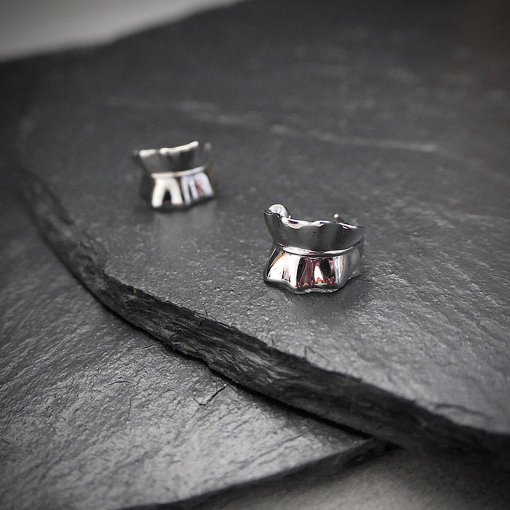 【CS200220】Sterling Silver Huggie Earrings