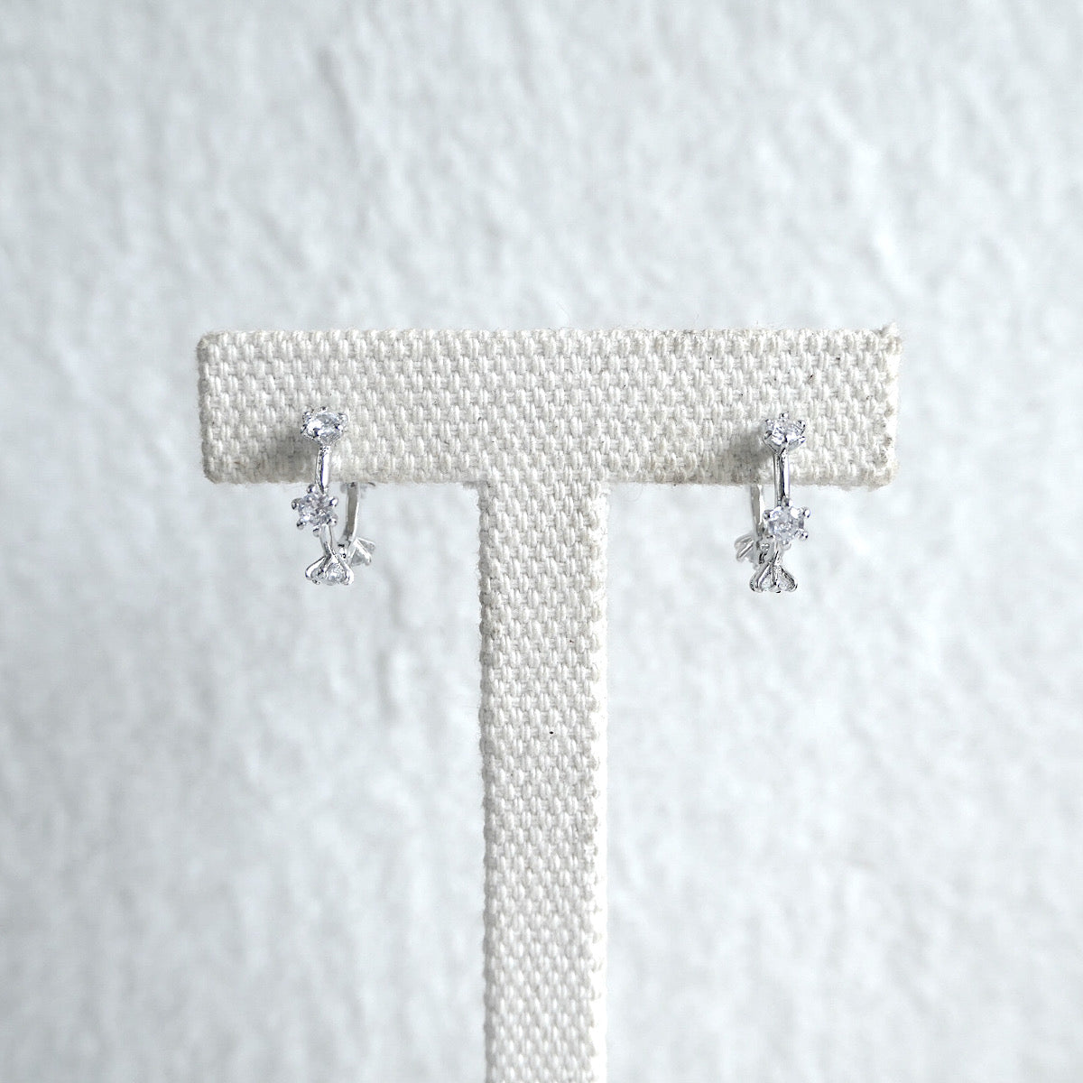 【SE220801】 Sterling Silver Huggie Earrings
