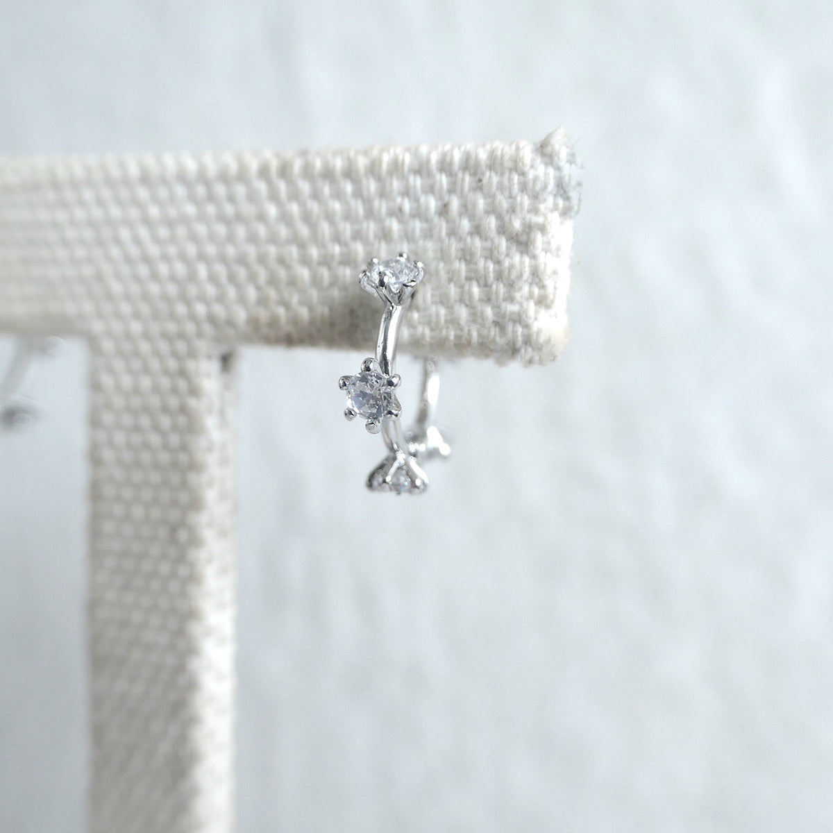 【SE220801】 Sterling Silver Huggie Earrings
