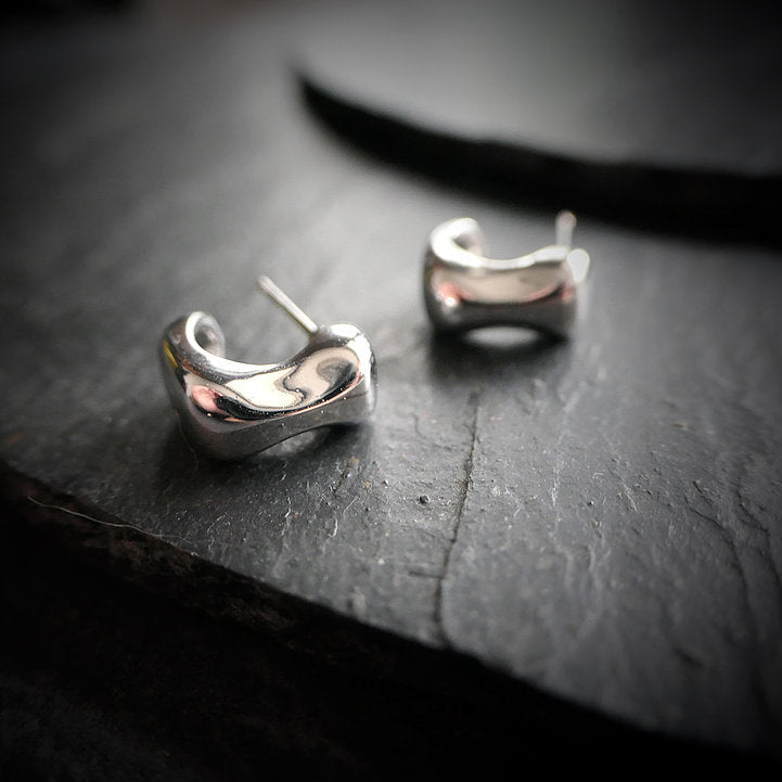 【CS200308】 Sterling Silver Huggie Earrings