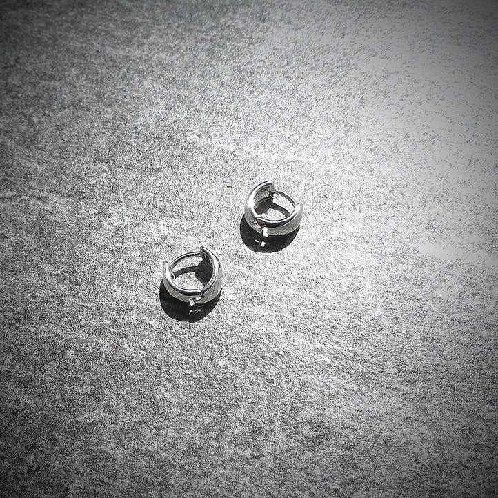 【CS201210】 Sterling Silver Huggie Earrings