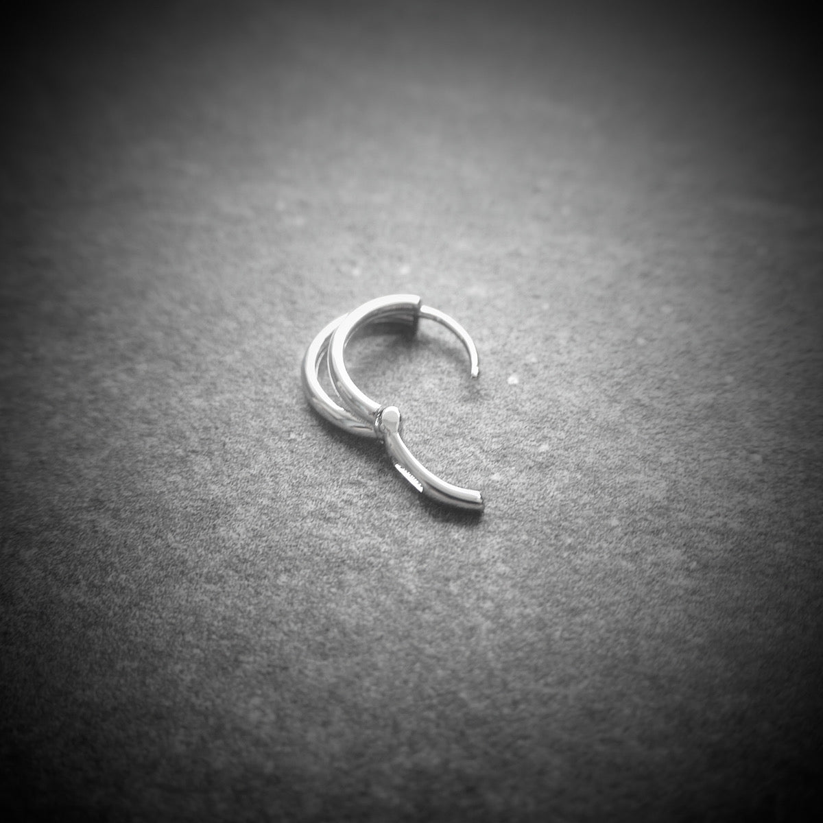 【SE230202】Sterling Silver Hoop Earrings
