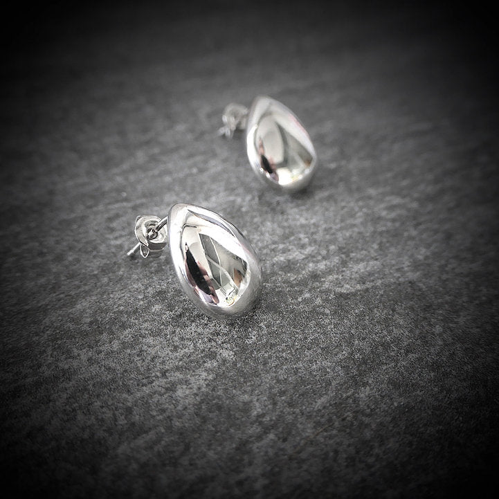 【SE210202】 Sterling Silver Stud Earrings 