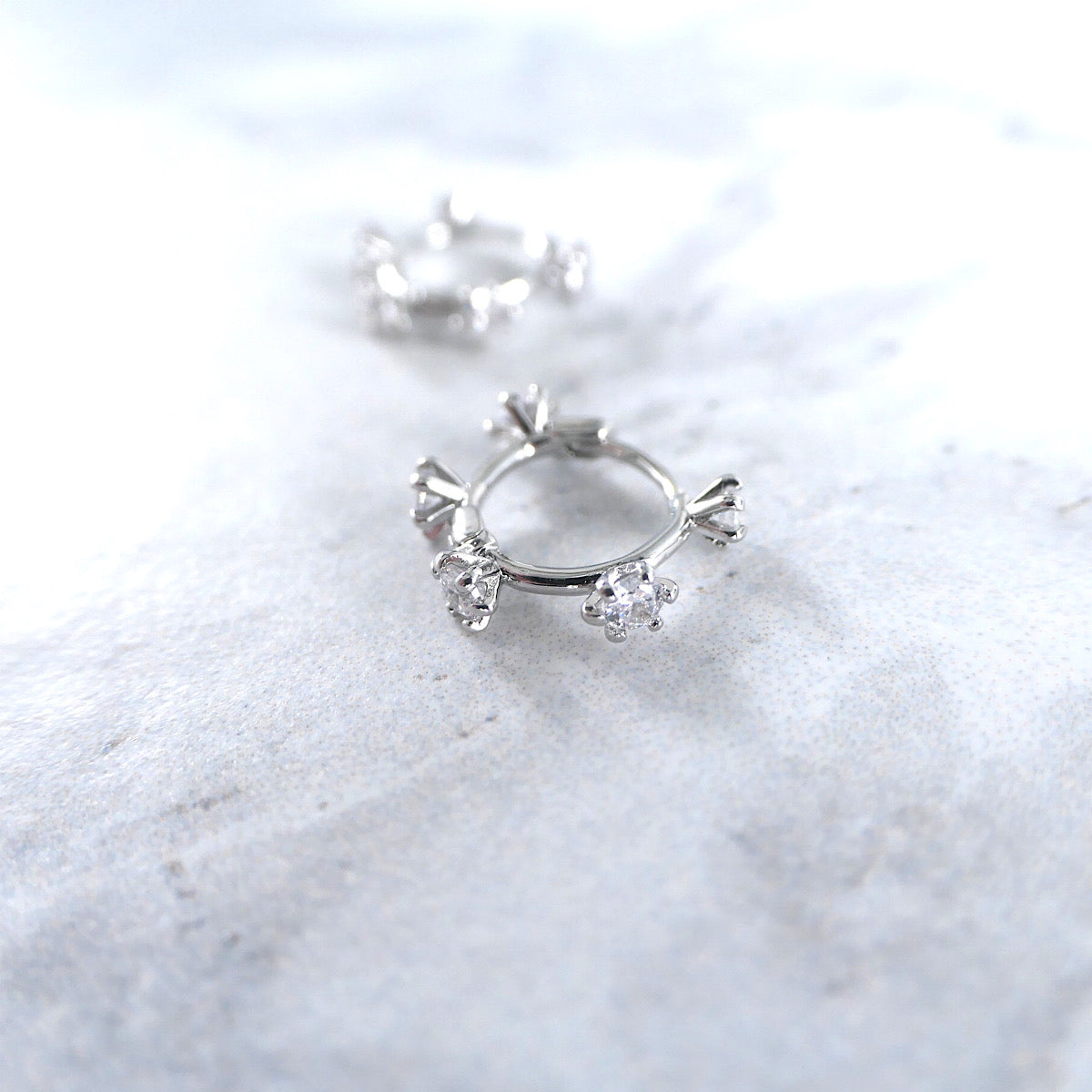 【SE220801】 Sterling Silver Huggie Earrings
