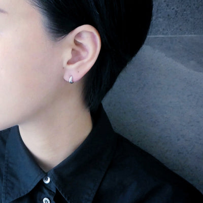 【CS200605】 Sterling Silver Huggie Earrings