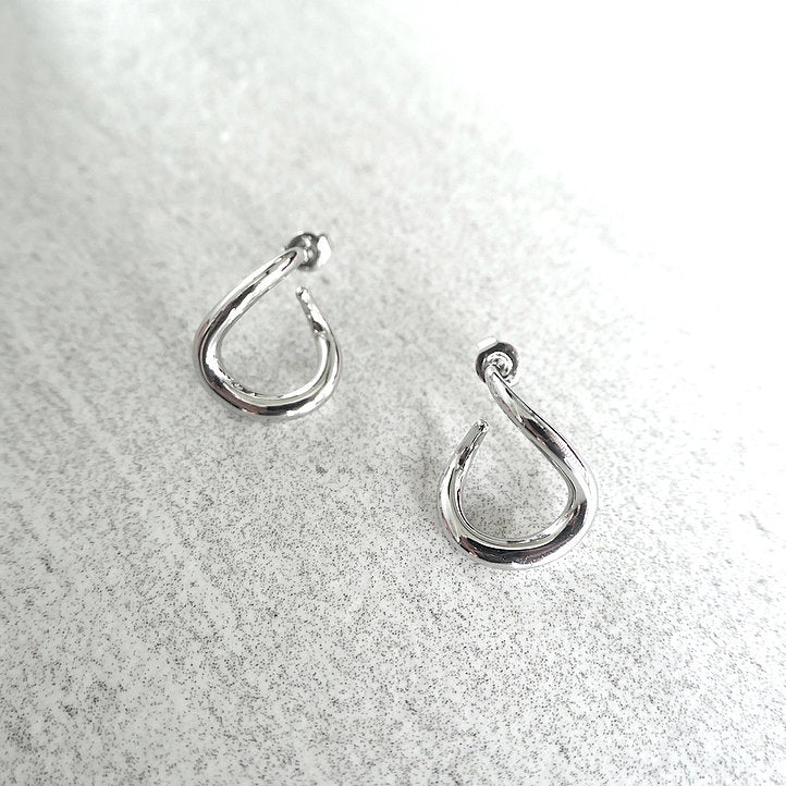 【CS210504】 Sterling Silver Stud Earrings