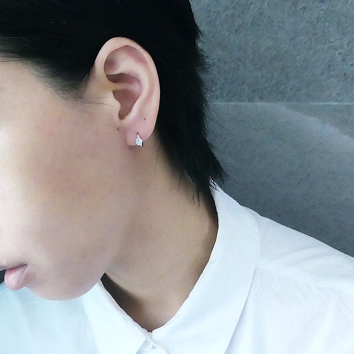 キュービックジルコニア ハギーピアス（シルバー925）| SMUK公式通販